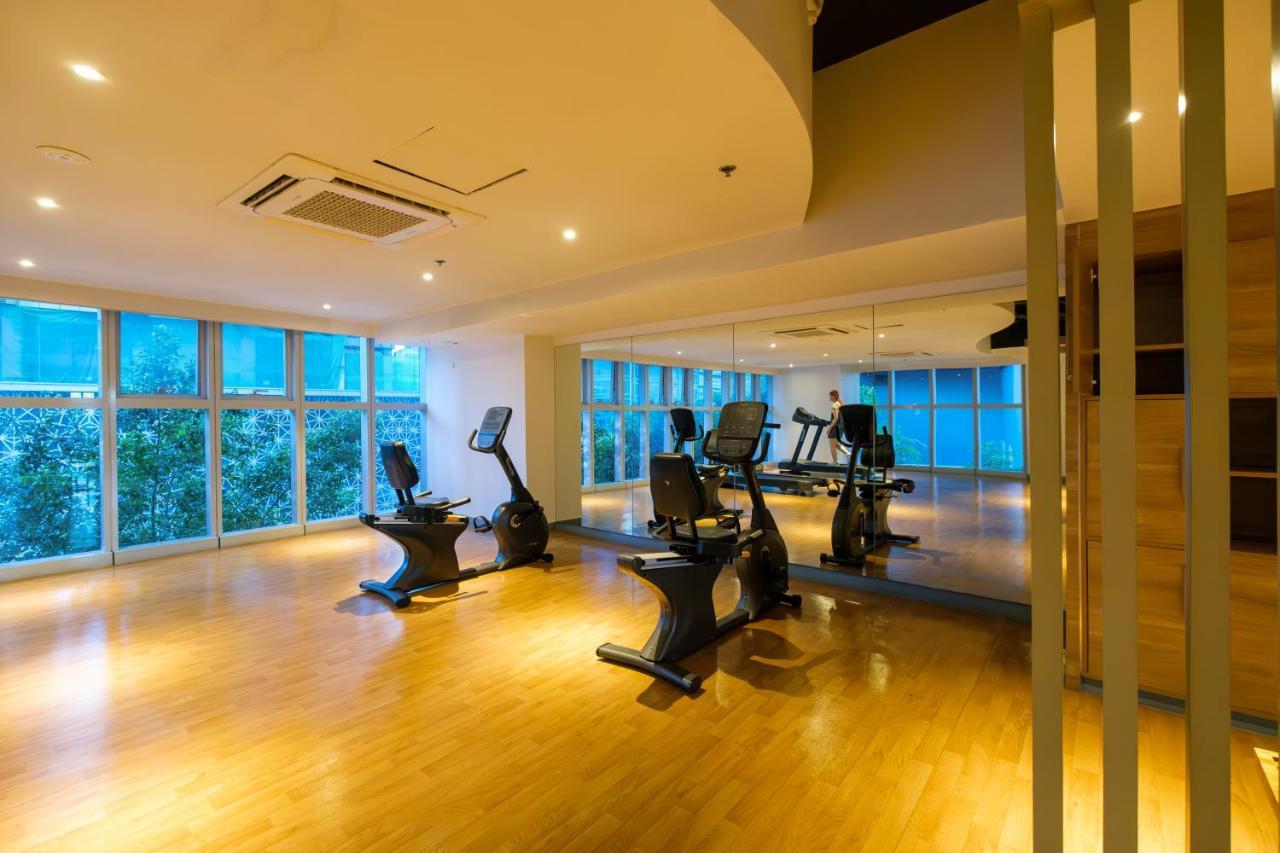 Cityscape View 2Br In Uptown Bgc W 200Mbps Wifi Taguig Esterno foto