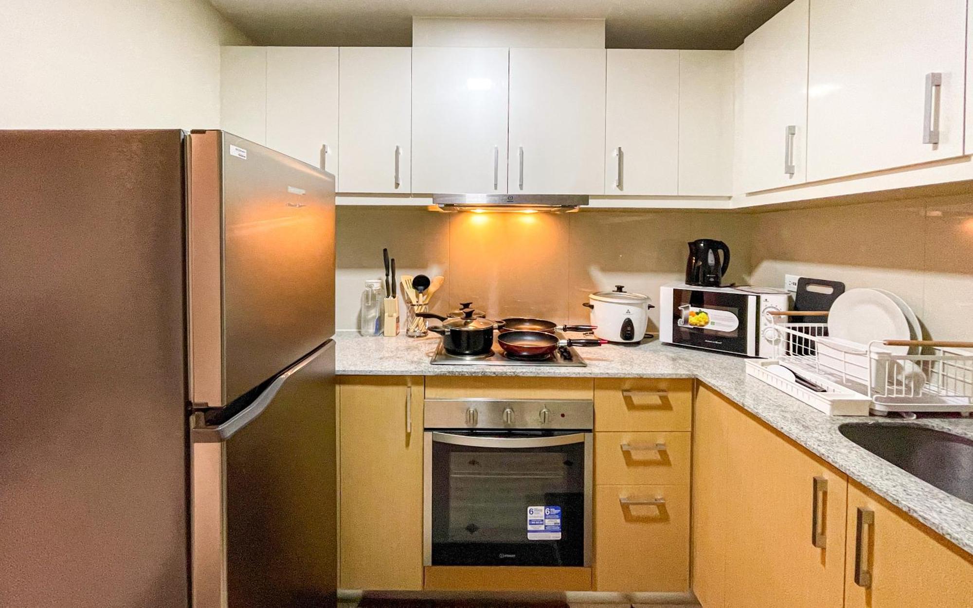 Cityscape View 2Br In Uptown Bgc W 200Mbps Wifi Taguig Esterno foto