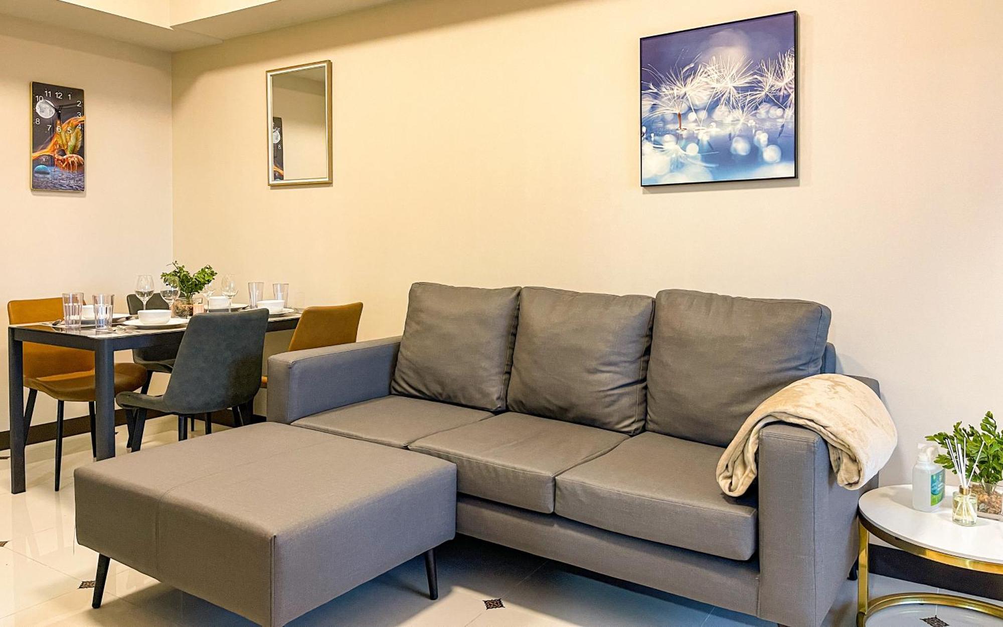 Cityscape View 2Br In Uptown Bgc W 200Mbps Wifi Taguig Esterno foto