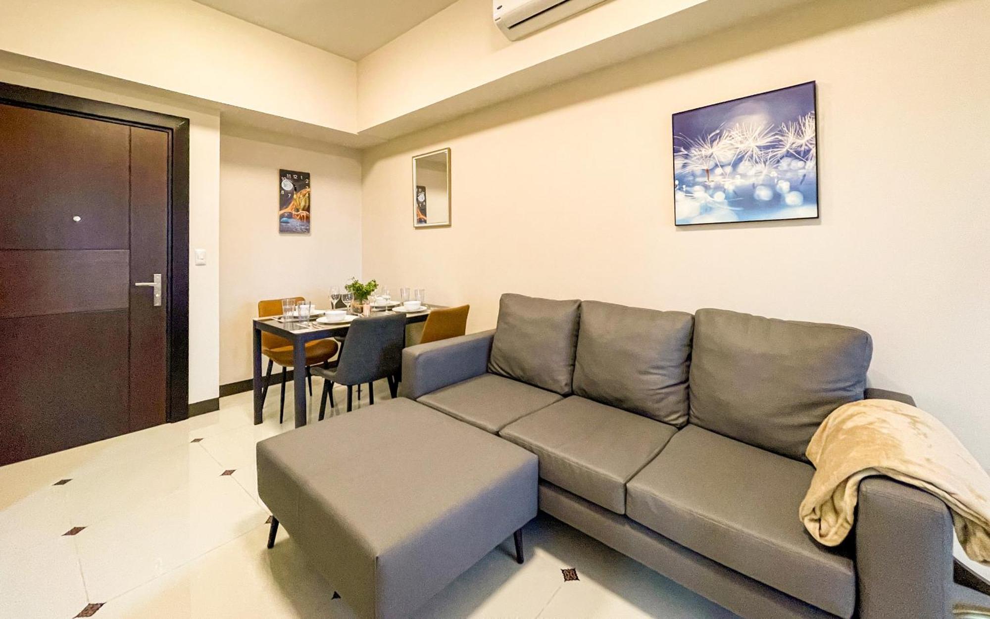 Cityscape View 2Br In Uptown Bgc W 200Mbps Wifi Taguig Esterno foto