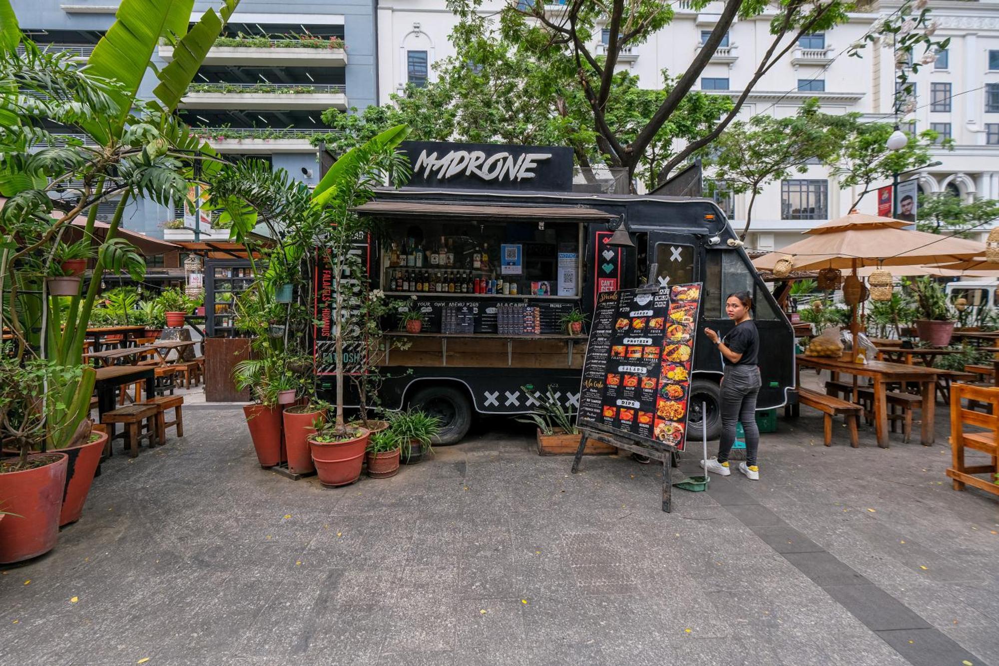 Cityscape View 2Br In Uptown Bgc W 200Mbps Wifi Taguig Esterno foto